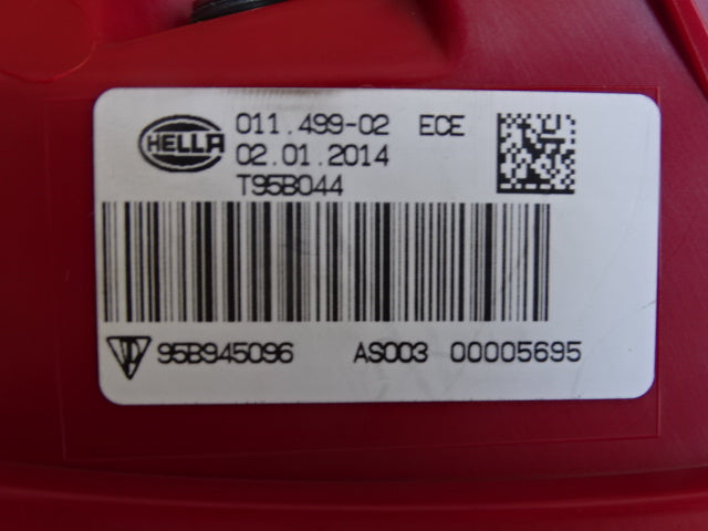 MACAN Rear Outer light 95B945096d 95B945096m 95B945096R NEW