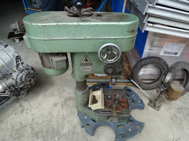 Boorkolom  used  €150