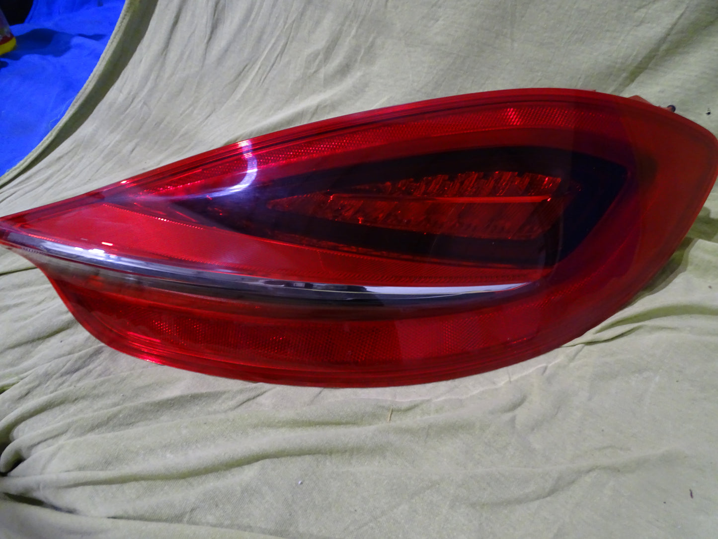 Porsch Cayman Left rear Light  98163114213  98163114216  NEW