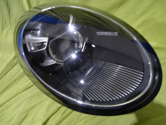 Porsche 992 Headlight Right Matrix 992941060H  NEW