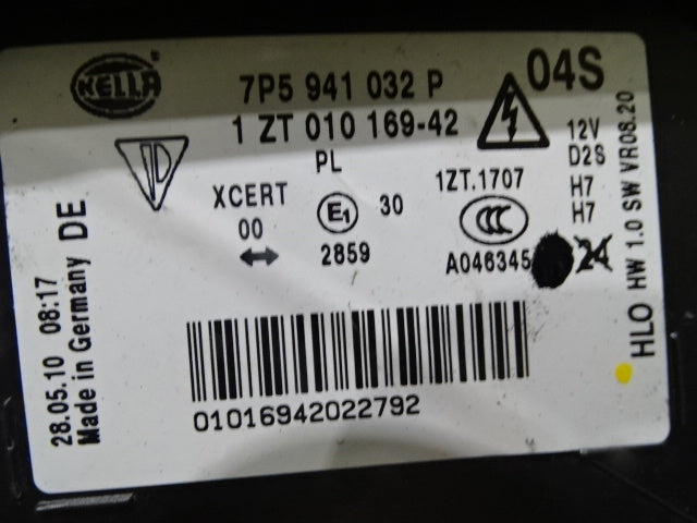 Porsche Cayenne 2010- Headlight Right Xenon 7P5941032P  USED