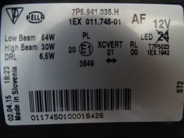 Porsche Cayenne Left Headlight LED 7P5941035H  USED